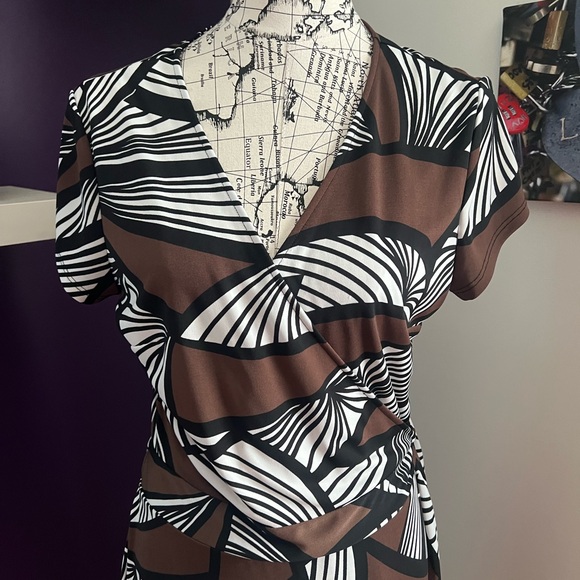 7 for $30 New York & Company Wrap Dress - Picture 2 of 8